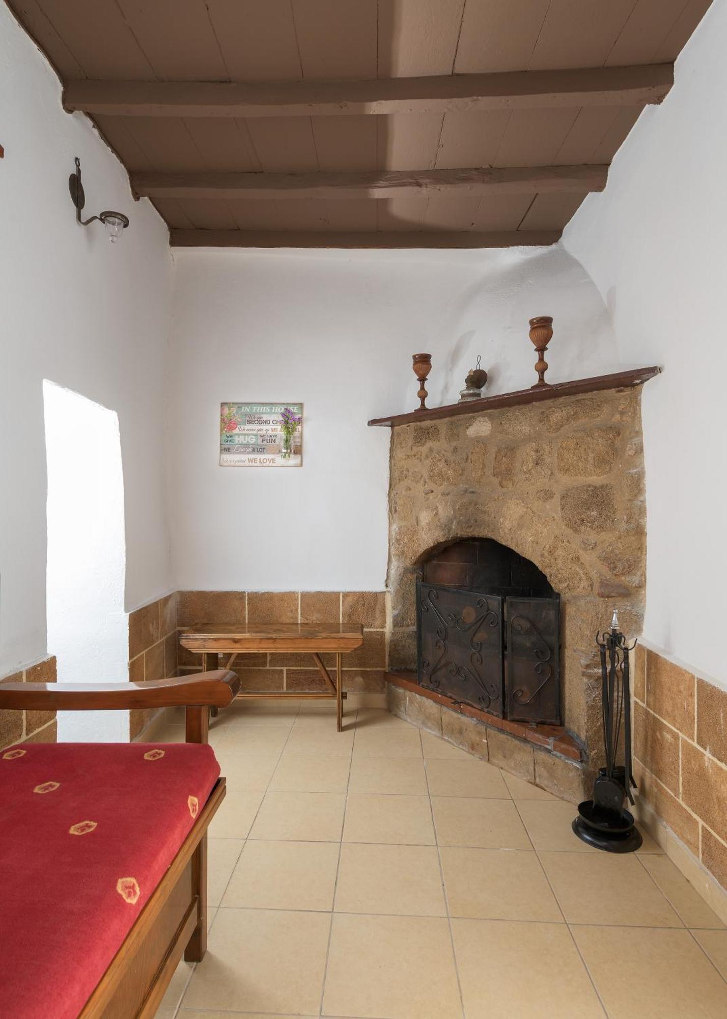 Rustic Self-inn Rhodes City